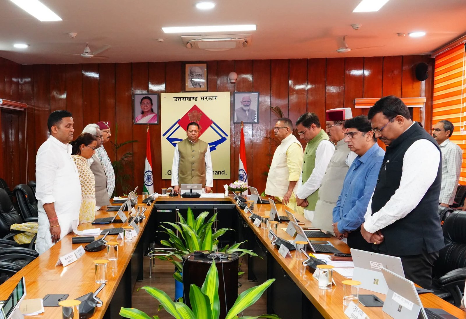 कैबिनेट बैठक में पूर्व मुख्यमंत्री खंडूड़ी और निशानेबाज जसपाल राणा को श्रद्धांजलि