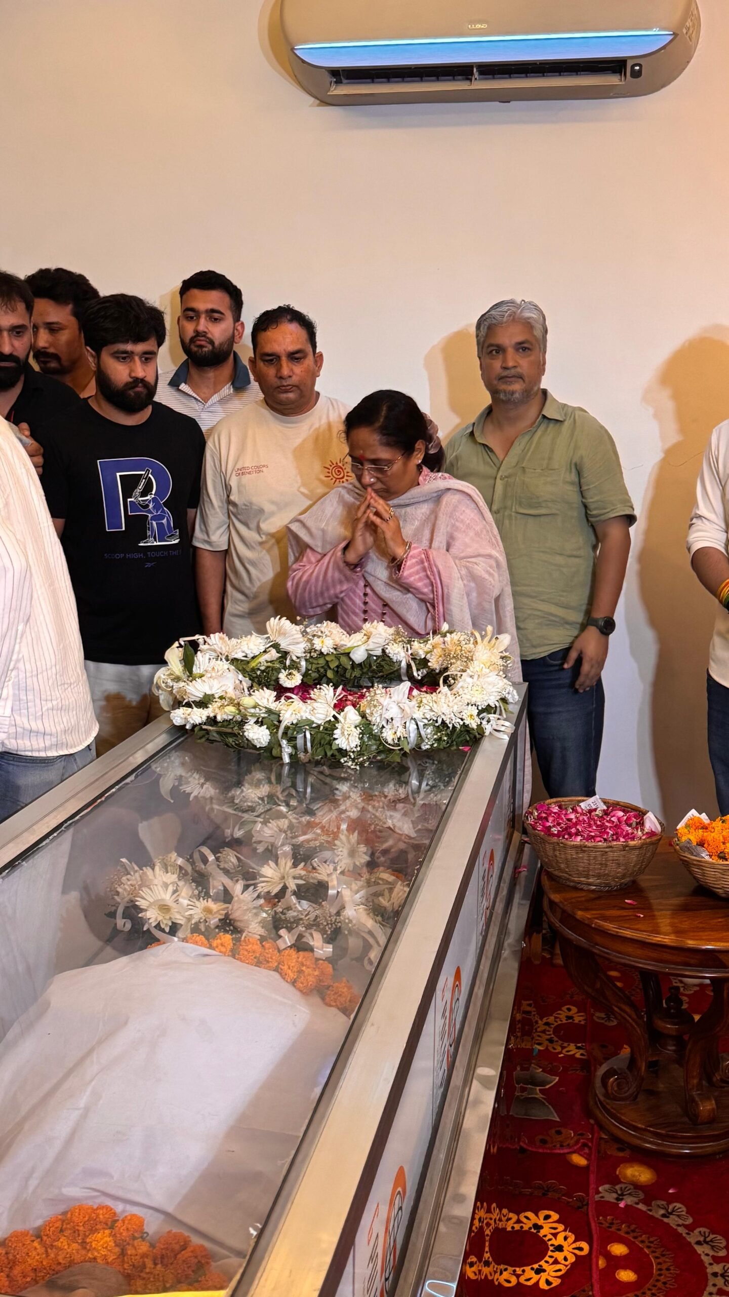 विधानसभा अध्यक्ष रितु खंडूरी भूषण ने दी भावभीनी अंतिम श्रद्धांजलि