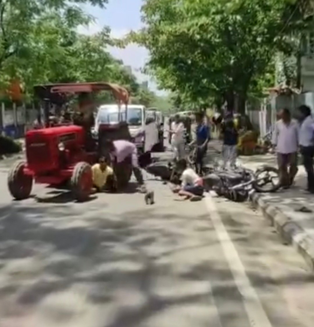 देहरादून में बड़ा हादसा टला, दो युवक बाल-बाल बचे