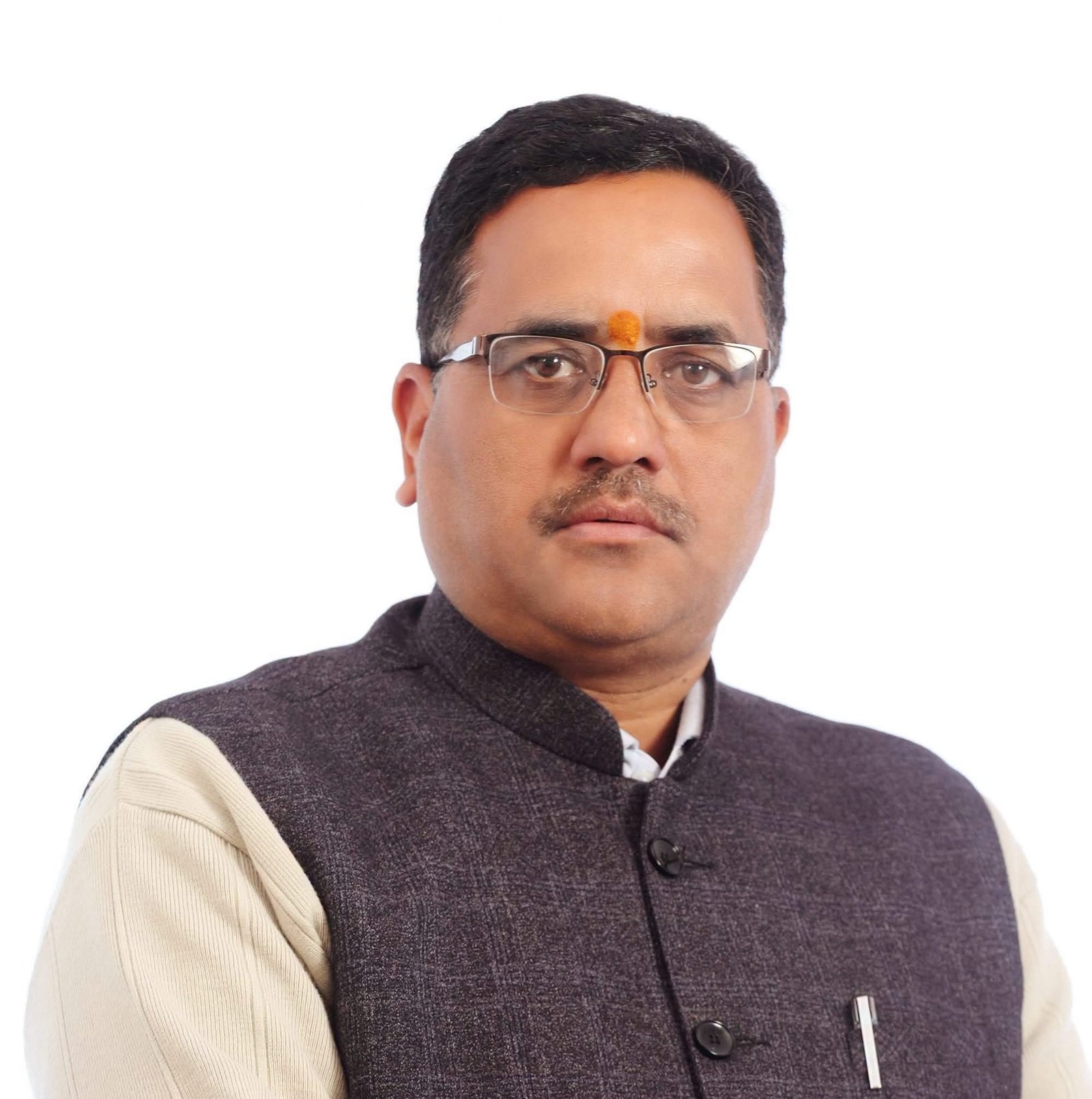2590 वर्ग मीटर की रजिस्ट्री, दाखिल-खारिज 3066 वर्ग मीटर का! राजस्व रिकॉर्ड में गंभीर गड़बड़ियों का आरोप