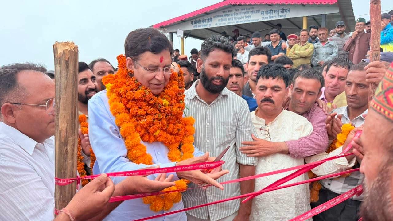 भंडारा थात खेलकूद प्रतियोगिता में गरजे प्रीतम सिंह, बोले— 2027 में बदलाव तय, चकराता का विकास हमारी प्राथमिकता