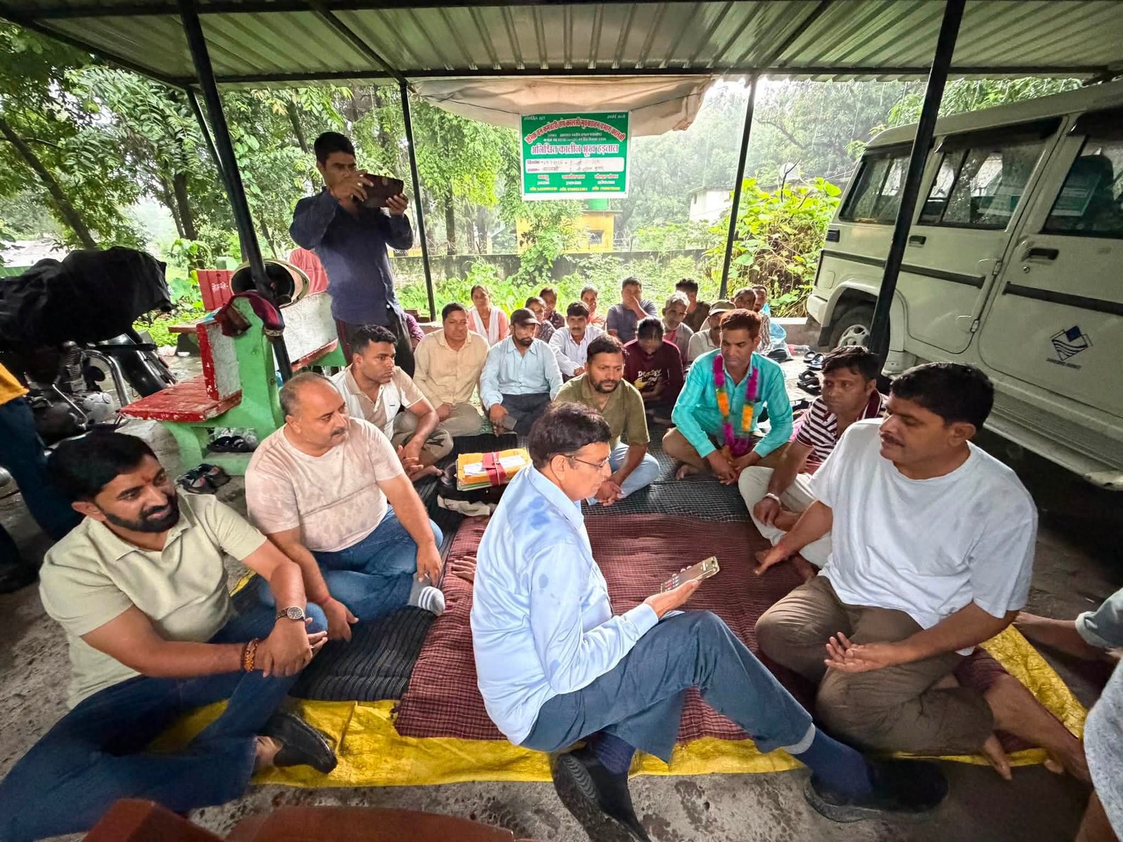 कालसी में वन श्रमिकों की भूख हड़ताल को मिला विधायक प्रीतम सिंह का समर्थन, प्रमुख सचिव से फोन पर की वार्ता; समाधान का दिया भरोसा