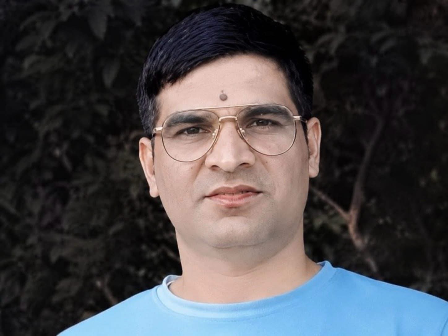 देहरादून में सनसनी: सिरफिरे आशिक ने महिला को दो बच्चों के सामने मारी गोली, फिर खुद को भी उड़ाया