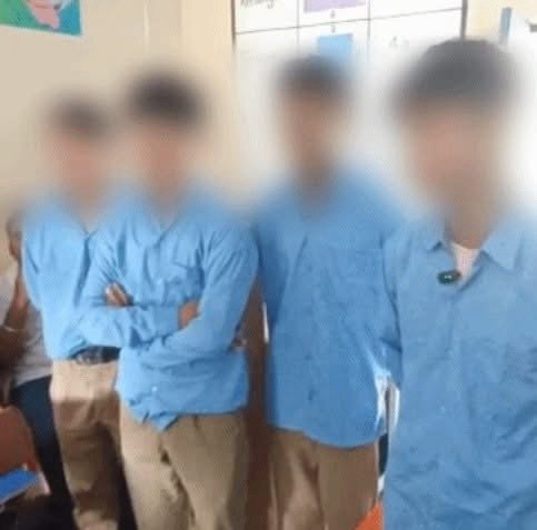 अल्मोड़ा सरकारी स्कूल टीचर ने चाकू से काटे 5 छात्रों के बाल ब्लेड से फाड़ी ड्रेस