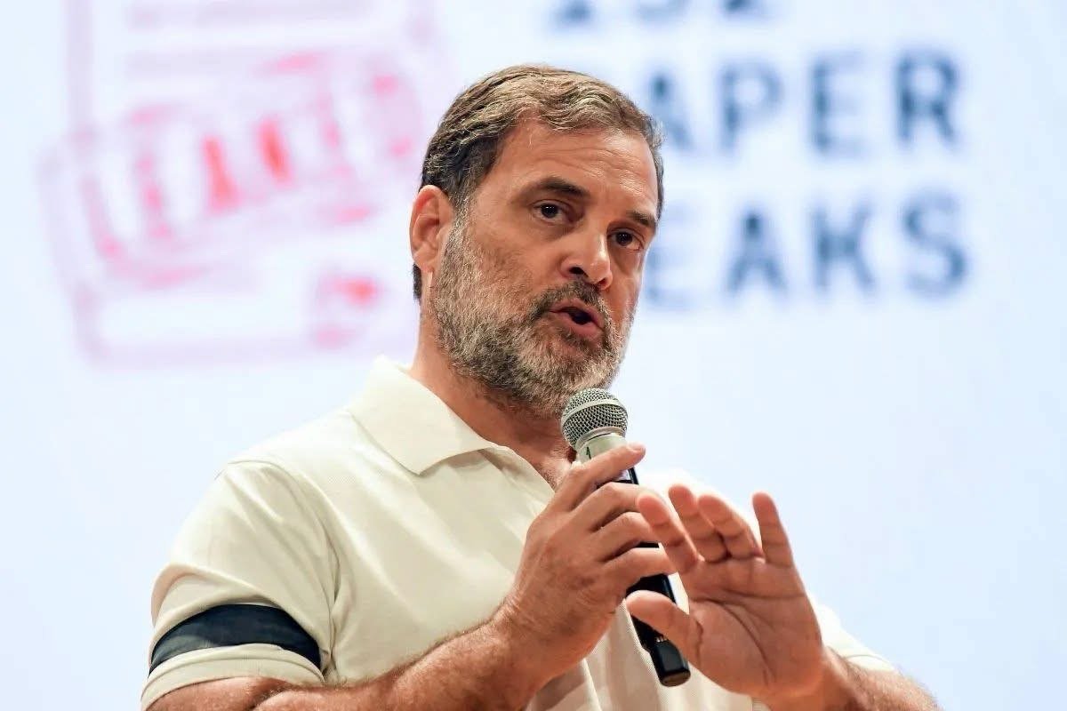जंतर-मंतर प्रदर्शन पर DU की एडवाइजरी से गरमाई सियासत, राहुल गांधी बोले— ‘छात्रों को धमकाने की हिम्मत कैसे हुई?’