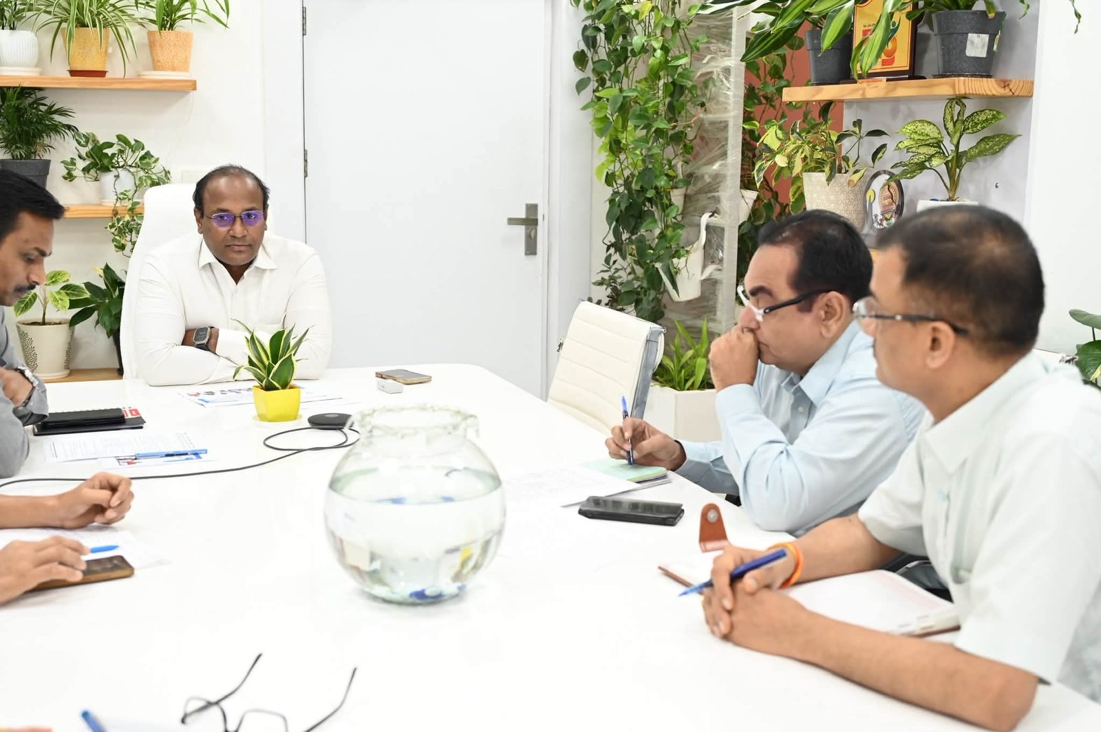 मतदाताओं के दस्तावेजों का समयबद्ध सत्यापन सुनिश्चित करें: मुख्य निर्वाचन अधिकारी